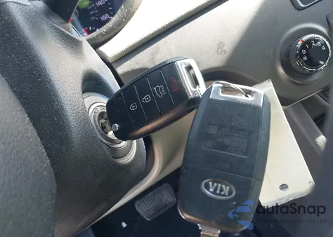 2017 Kia Sportage Lx z USA, uszkodzony, nr VIN KNDPM3AC4H7036581